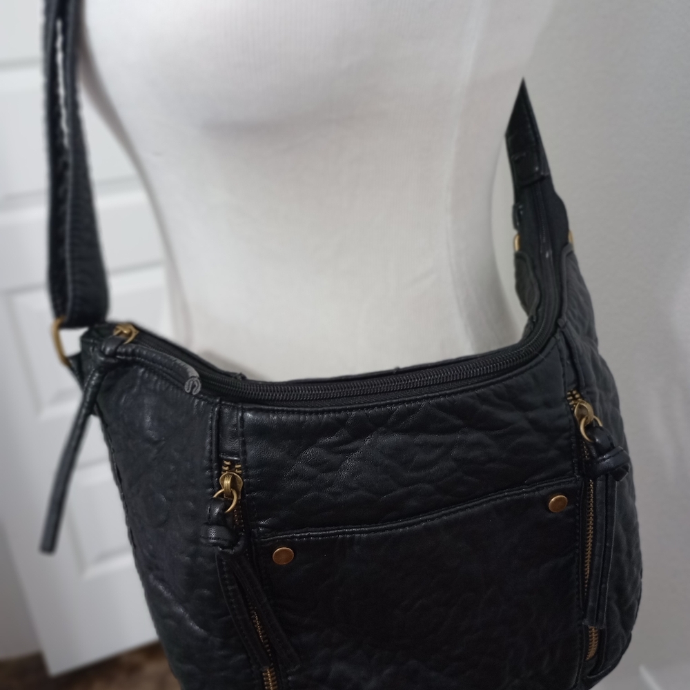 Bueno Black Crossbody Purse Soft Multi Pocket Medium Size